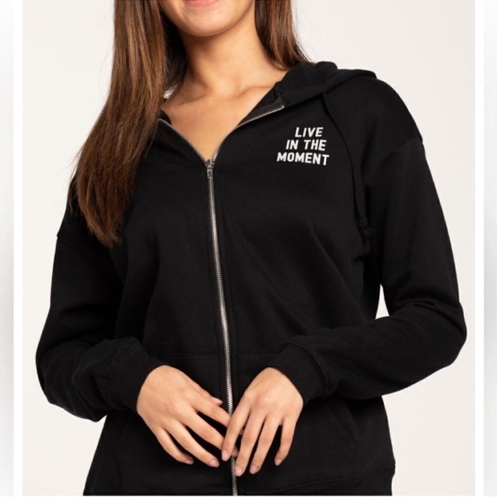 Tillys XS Black White Cotton Unique Live in the Moment Print Full Zip Hoodie